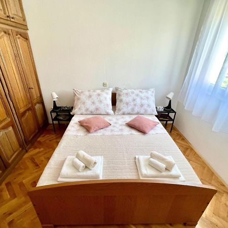 Apartment Troisa คาชเตลา ภายนอก รูปภาพ